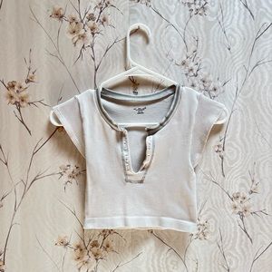 💗 URBAN OUTFITTERS GO FOR GOLD TOP